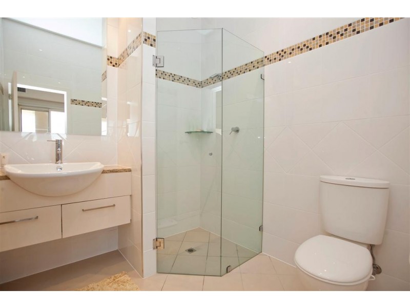 37 and 39 Ventura Place, Hindmarsh Island SA 5214