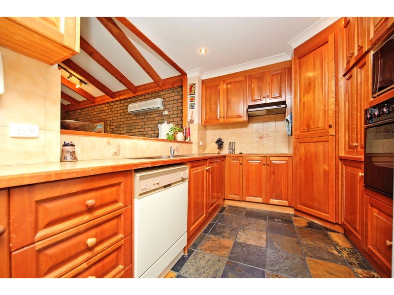 9 Dutton Grove, West Lakes Shore SA 5020