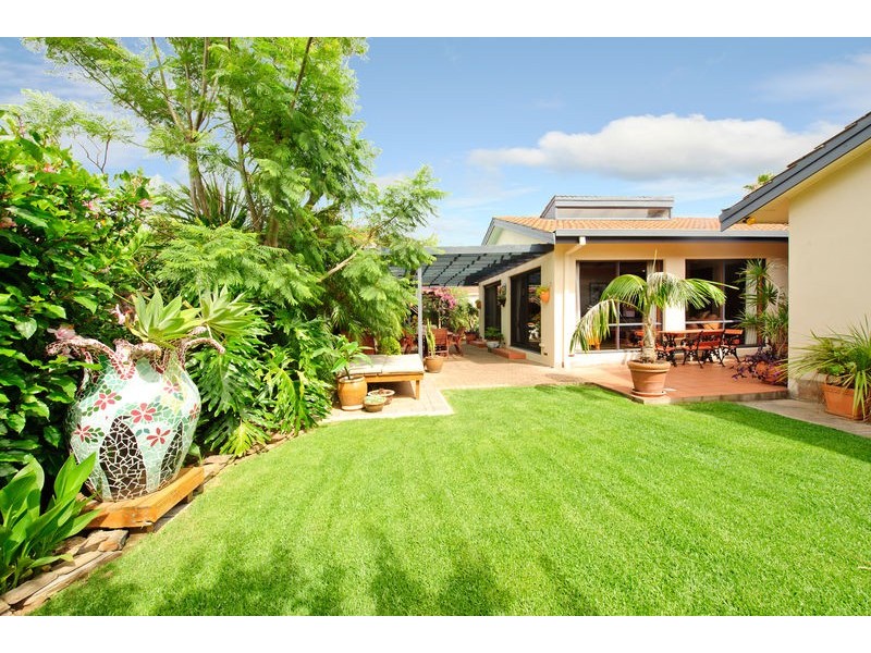 9 Dutton Grove, West Lakes Shore SA 5020