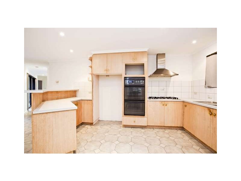 12 San Antonio Court, Wynn Vale SA 5127