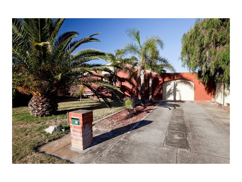 28 Tucker Crescent, North Haven SA 5018