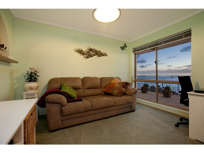 2/45  Falie Drive, North Haven SA 5018