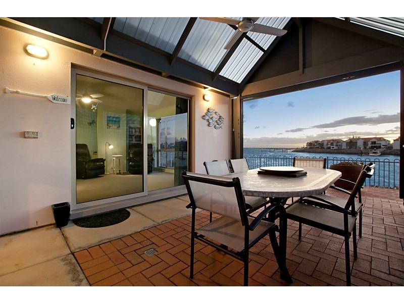 2/45  Falie Drive, North Haven SA 5018