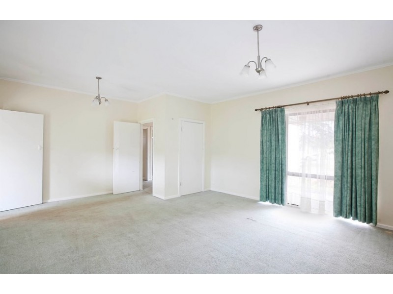 11 Douglas Street, Flinders Park SA 5025