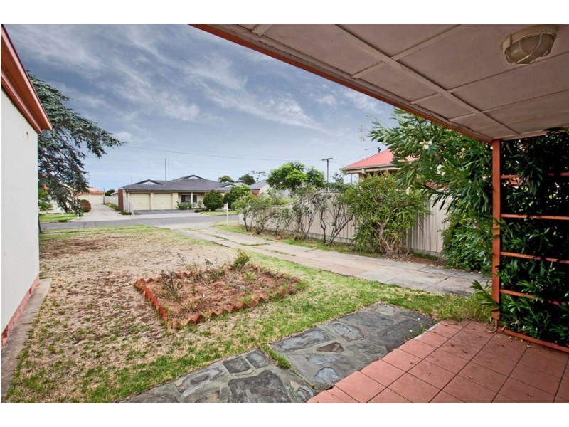 11 Douglas Street, Flinders Park SA 5025