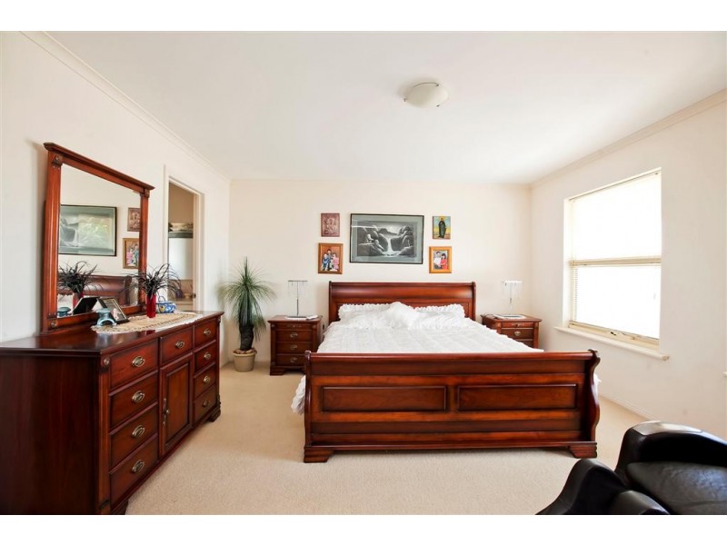 4 May Street, Birkenhead SA 5015