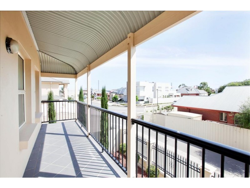 4 May Street, Birkenhead SA 5015