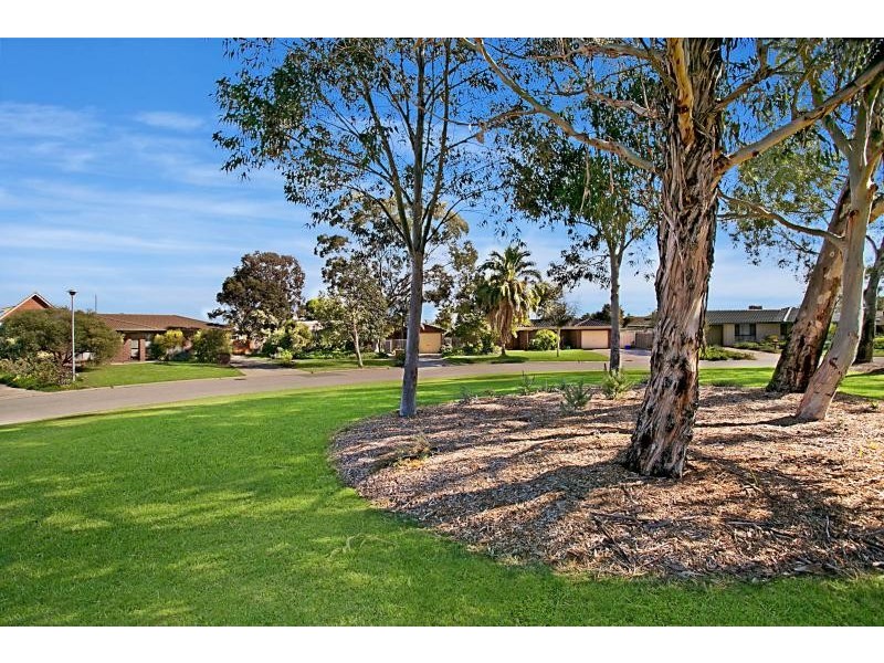 14 Dame Pattie Circuit, West Lakes SA 5021