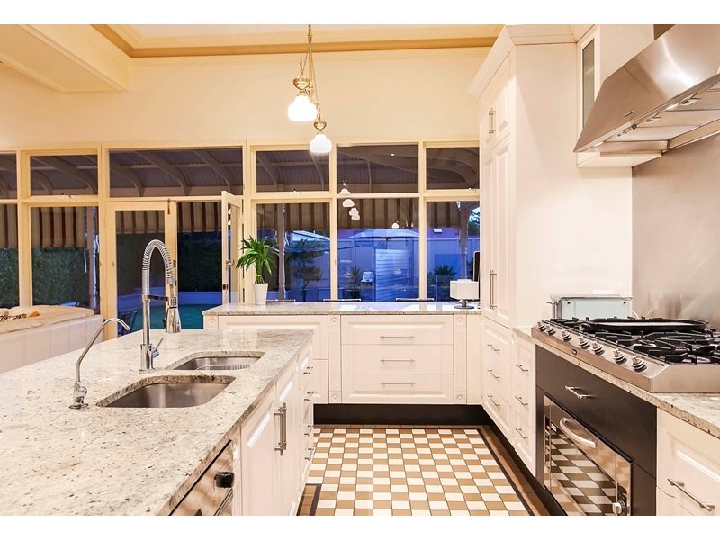 16 Stanley Street, Woodville SA 5011