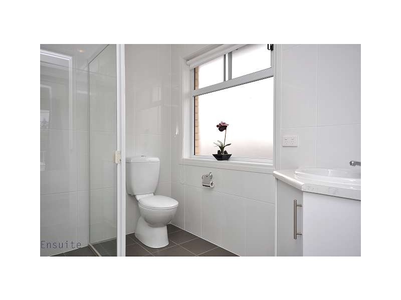 4 Narkunda Street, Largs Bay SA 5016