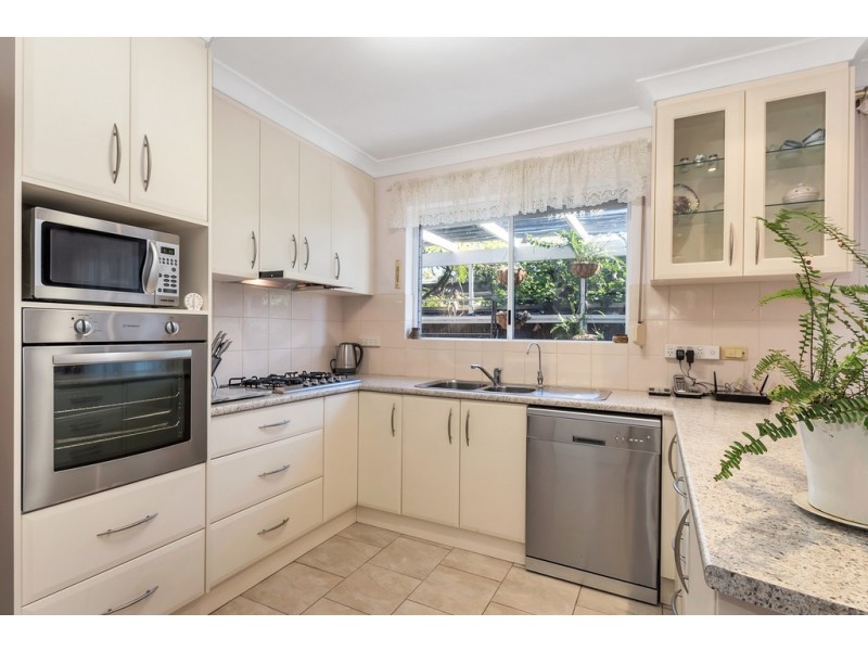 4/4 Cocos Grove, West Lakes SA 5021