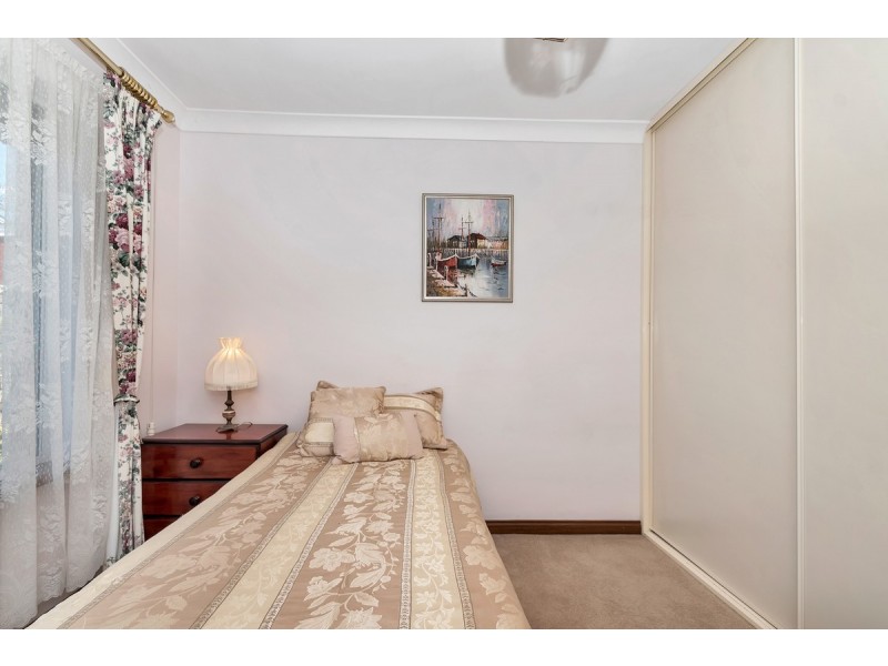 4/4 Cocos Grove, West Lakes SA 5021