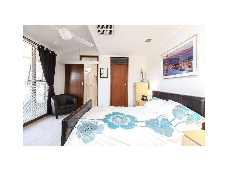 4 Tahiti Place, West Lakes SA 5021