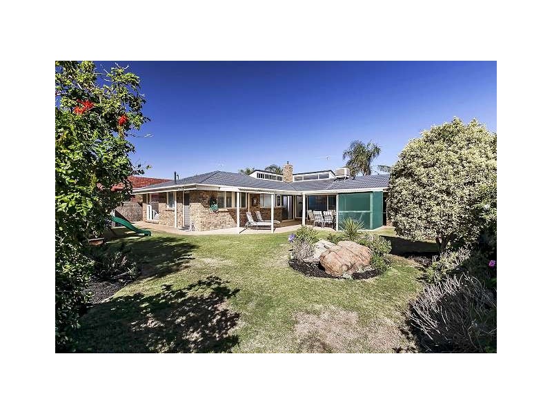 4 Tahiti Place, West Lakes SA 5021
