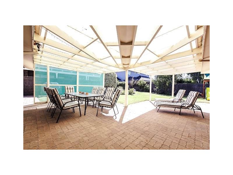 4 Tahiti Place, West Lakes SA 5021