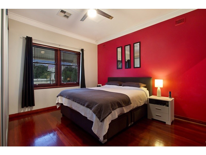 14 Fairweather Avenue, Woodville South SA 5011