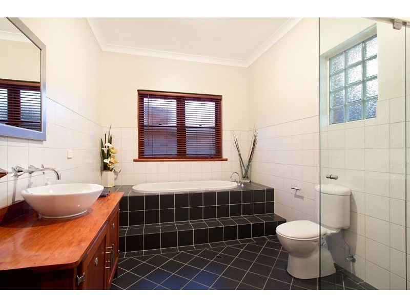 14 Fairweather Avenue, Woodville South SA 5011