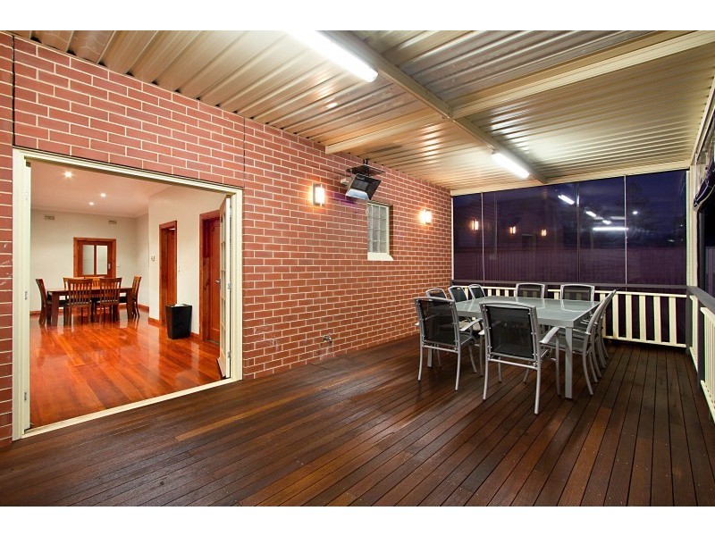 14 Fairweather Avenue, Woodville South SA 5011