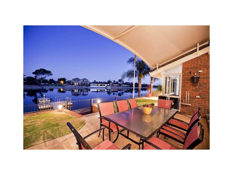 25 Hawaii Court, West Lakes SA 5021