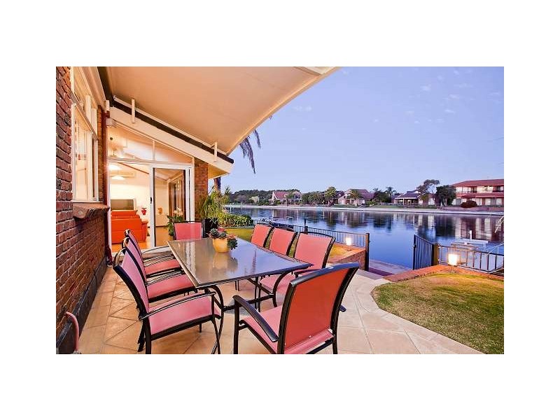 25 Hawaii Court, West Lakes SA 5021