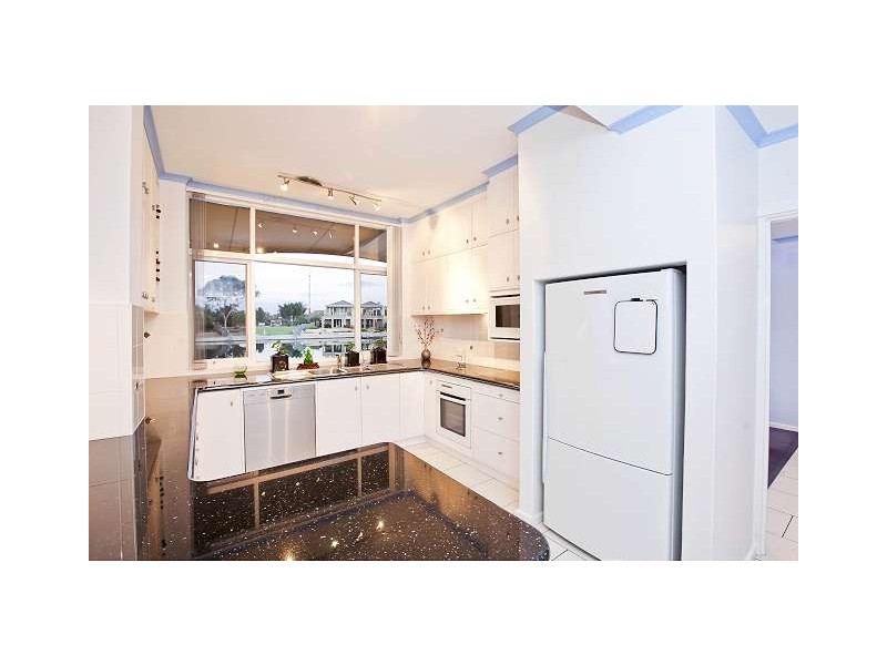 25 Hawaii Court, West Lakes SA 5021