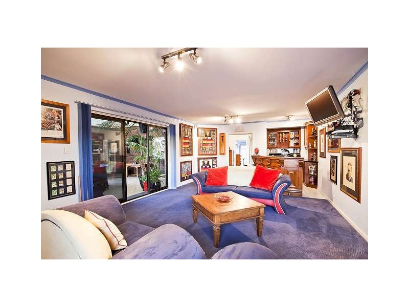 25 Hawaii Court, West Lakes SA 5021