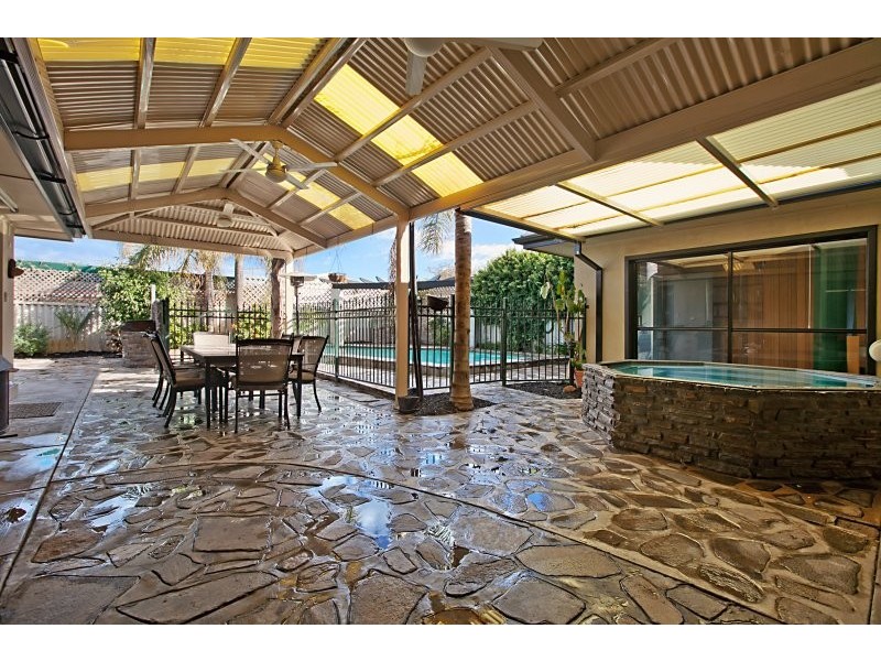 48 Sir Ross Smith Avenue, North Haven SA 5018