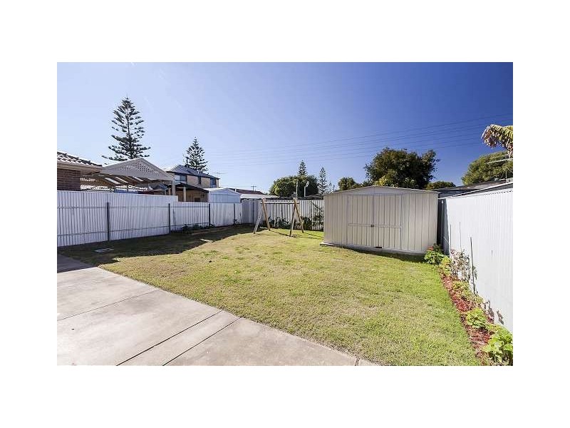 18 Medina Street, Taperoo SA 5017