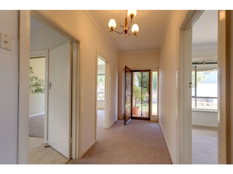 1 Trapp Avenue, Seaton SA 5023