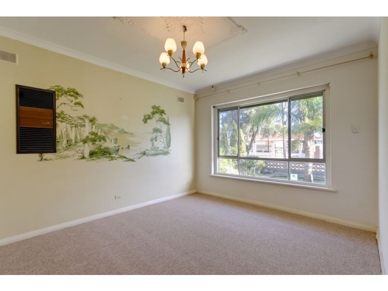 1 Trapp Avenue, Seaton SA 5023