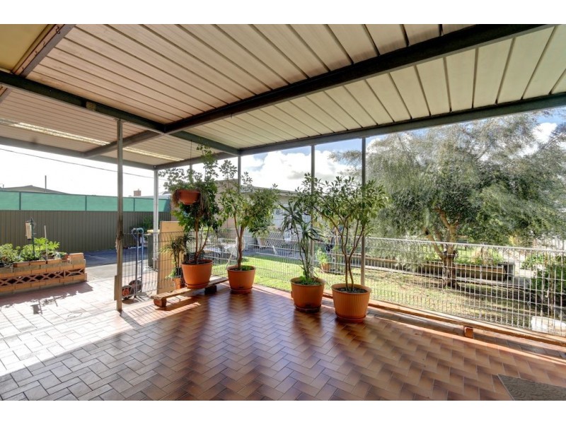 1 Trapp Avenue, Seaton SA 5023