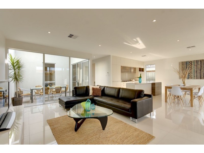 16A Sims Crescent, West Lakes SA 5021