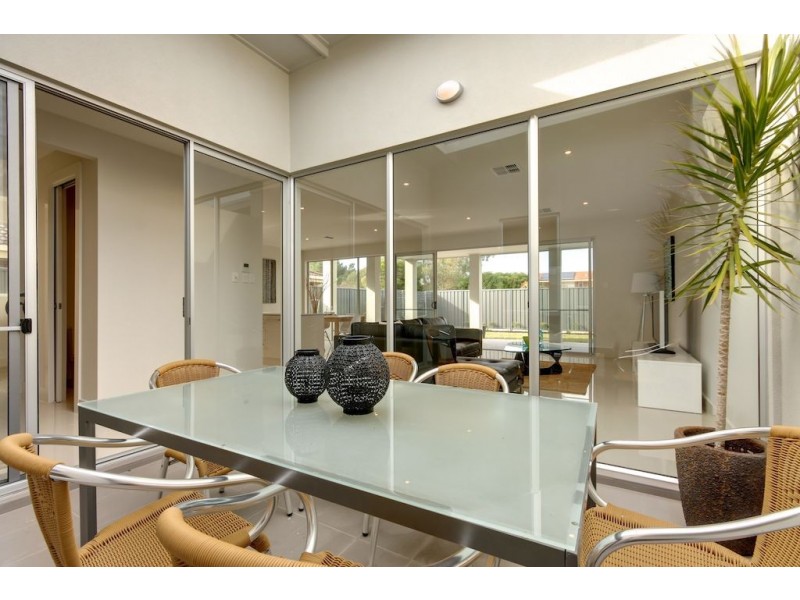 16A Sims Crescent, West Lakes SA 5021