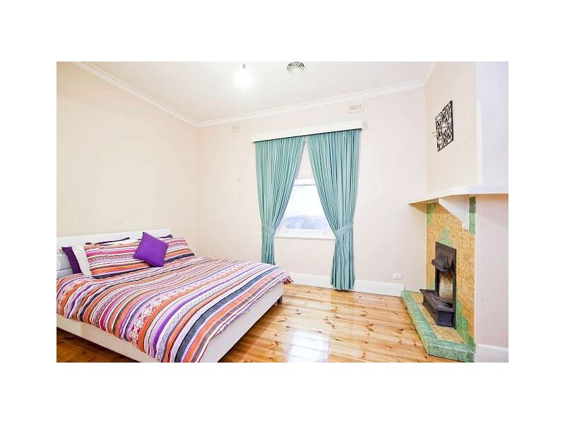 10 Dryden Road, Black Forest SA 5035