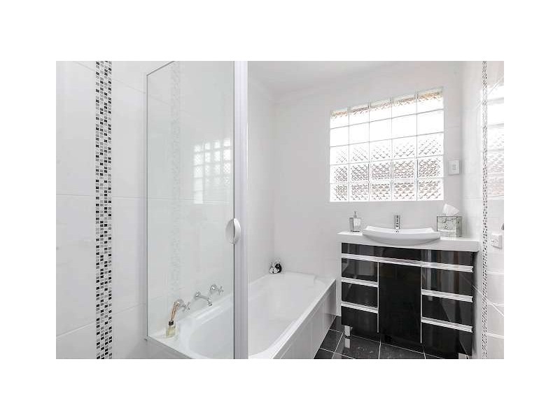 5 Mystic Court, North Haven SA 5018