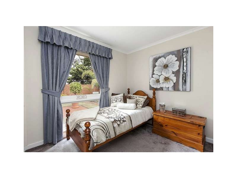 5 Mystic Court, North Haven SA 5018