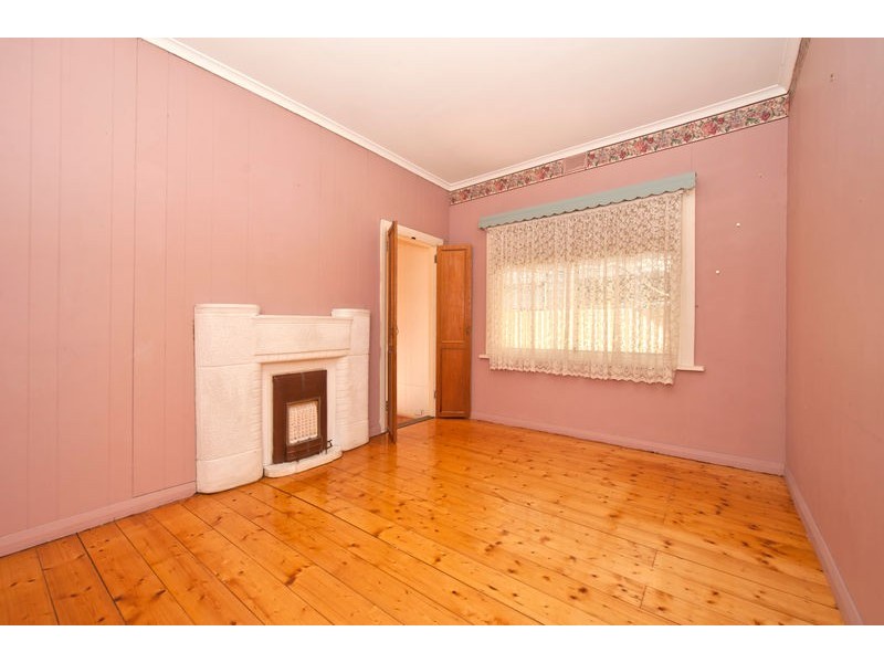 15 Mellor Road, Glanville SA 5015