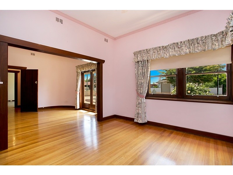 4 Fortisgreen Avenue, Pennington SA 5013