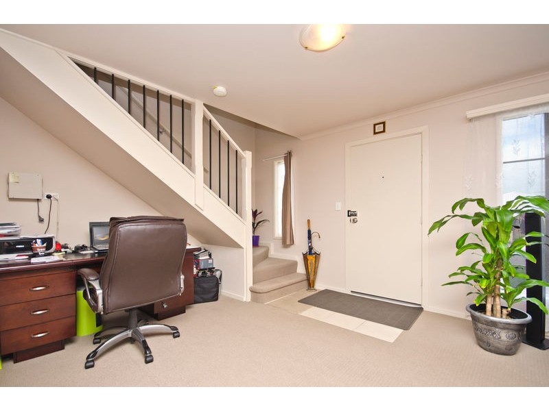 24 Hughes Court, Walkley Heights SA 5098