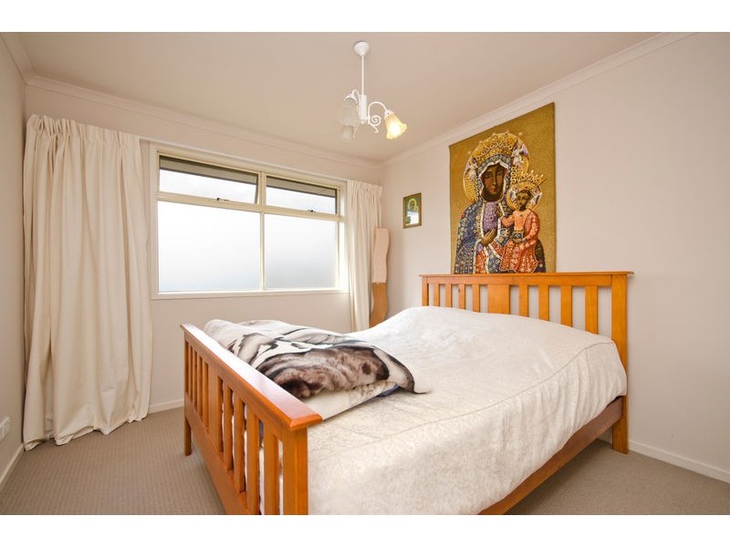 24 Hughes Court, Walkley Heights SA 5098