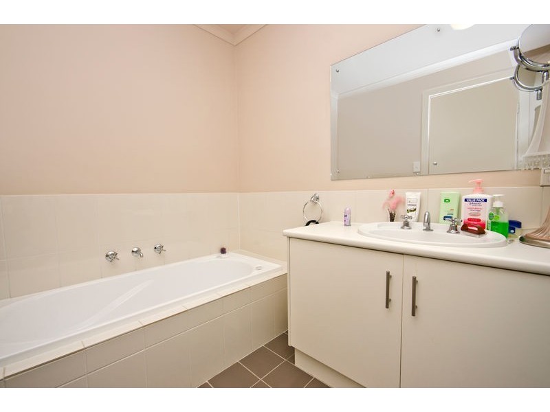 24 Hughes Court, Walkley Heights SA 5098