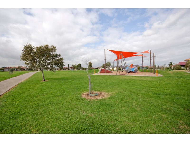 24 Hughes Court, Walkley Heights SA 5098