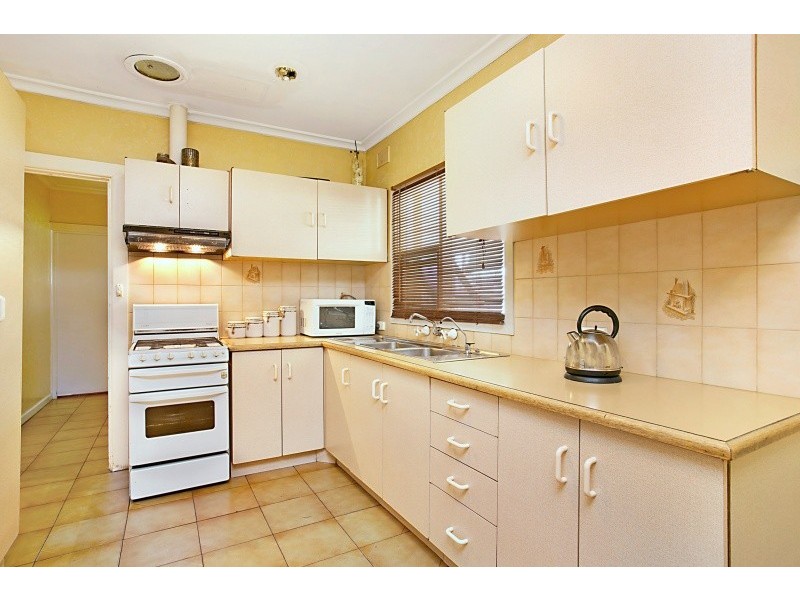 8 Porter Crescent, Fulham Gardens SA 5024