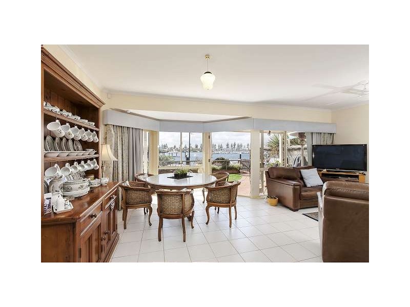 57 Gulf Point Drive, North Haven SA 5018