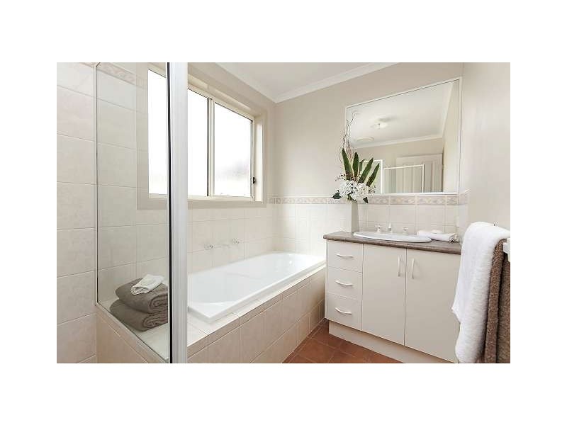 6 Lauren Drive, Paralowie SA 5108