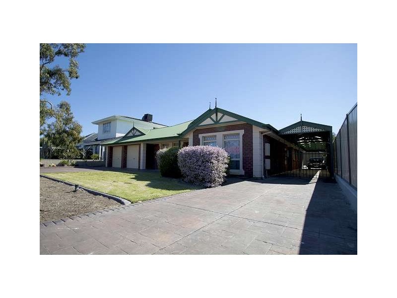 25 Fourth Avenue, Semaphore Park SA 5019