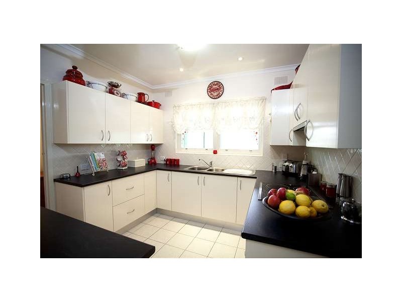 3 Norama Street, Taperoo SA 5017