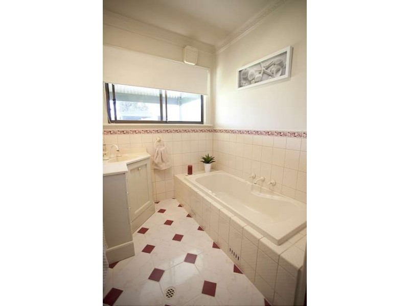 2 Catherine Street, Ethelton SA 5015