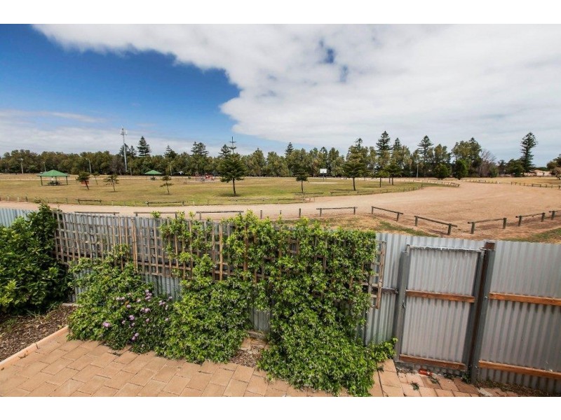 30 Wandana Terrace, Taperoo SA 5017
