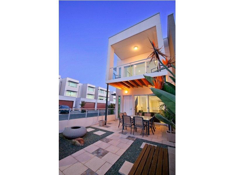 7 Tarni Court, New Port SA 5015